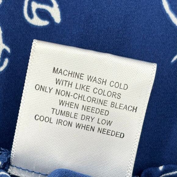 Modcloth Blouse Top Semi Sheer Cap Sleeve Covered Buttons Blue Floral Size 1X - Picture 12 of 12